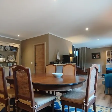 Quinta De Linhares דירה